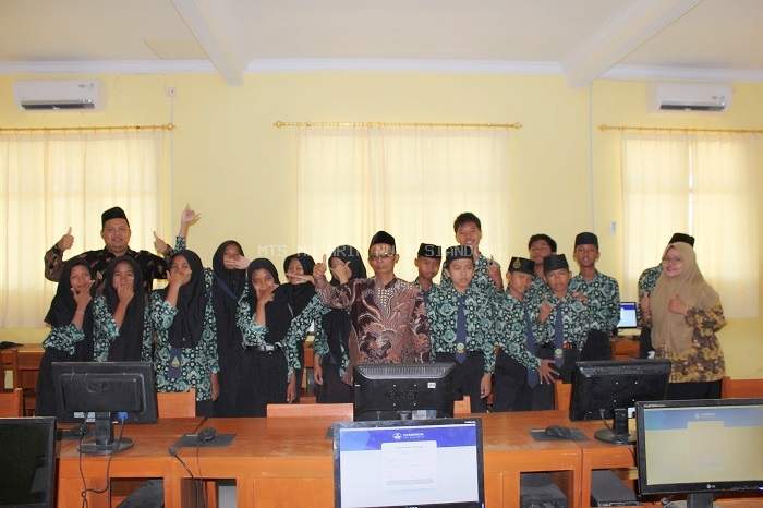 Sukses dan Lancar! MTs Ma'arif NU 8 Siandong Selenggarakan ANBK Utama Tahun 2023