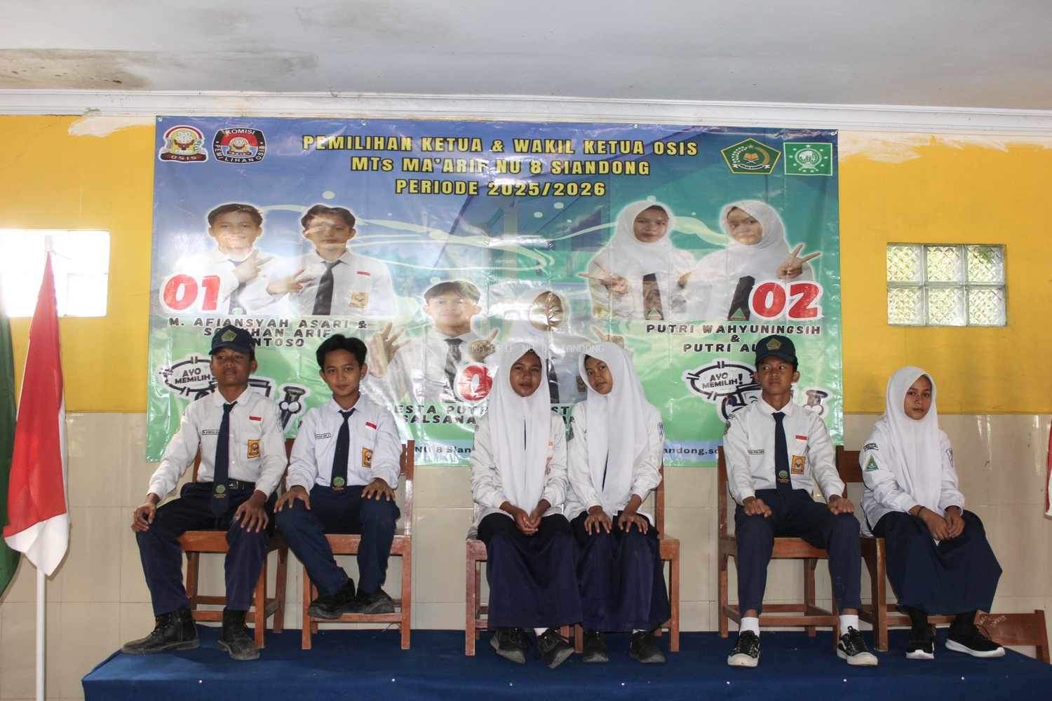 Selamat! Putri Wahyuningsih & Putri Aulia Terpilih sebagai Ketua dan Wakil Ketua OSIS MTs Ma’arif NU 8 Siandong Periode 2025/2026